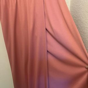 Super sexy midi-length dress!